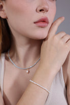 tiny-white-agate-beaded-bracelet-3-2mm-adjustable